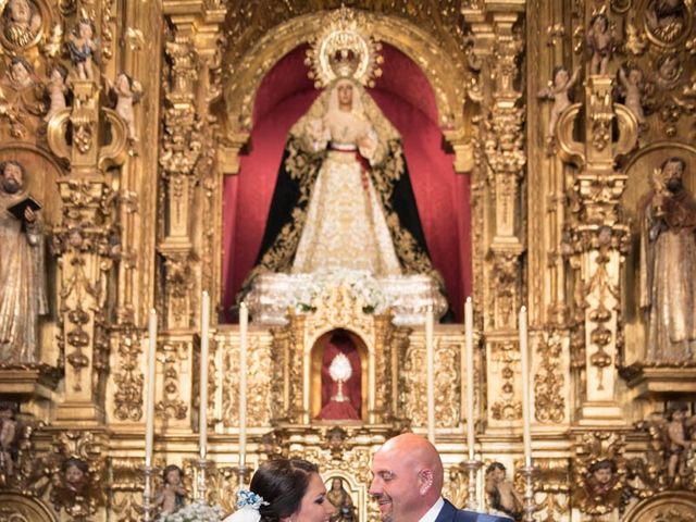 La boda de Juan Carlos y Eva Maria en Sevilla, Sevilla 32