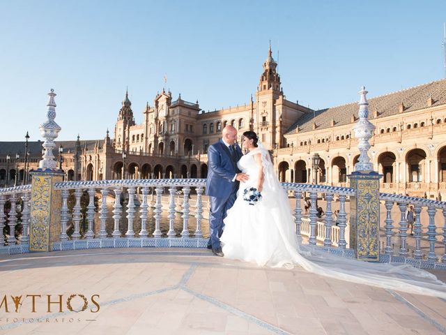 La boda de Juan Carlos y Eva Maria en Sevilla, Sevilla 41