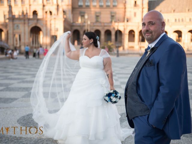 La boda de Juan Carlos y Eva Maria en Sevilla, Sevilla 2