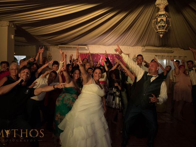 La boda de Juan Carlos y Eva Maria en Sevilla, Sevilla 48