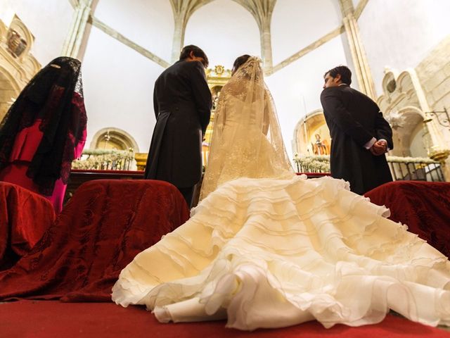 La boda de Eduardo y Elena en Trujillo, Cáceres 39