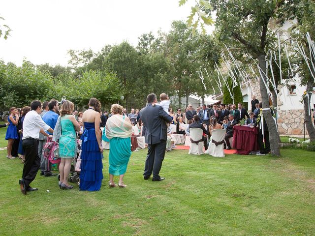 La boda de Pedro y Ana en Vallejera De Riofrio, Salamanca 22