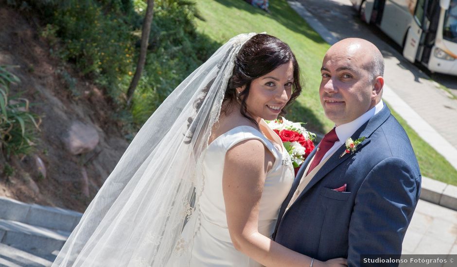 La boda de Carlos y Paula en Madrid, Madrid