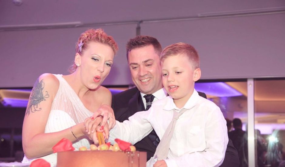 La boda de Juanmi y Esther en La Pineda, Tarragona