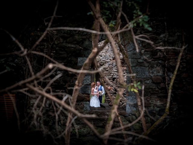 La boda de Gorka y Saray en Bilbao, Vizcaya 25