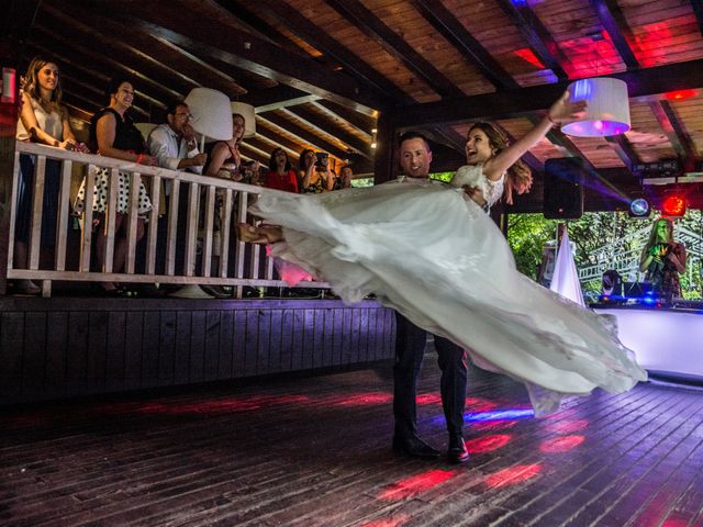 La boda de Gorka y Saray en Bilbao, Vizcaya 36