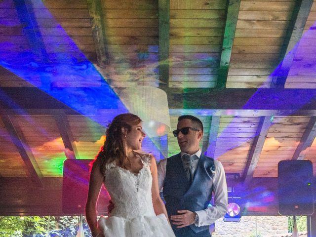 La boda de Gorka y Saray en Bilbao, Vizcaya 38