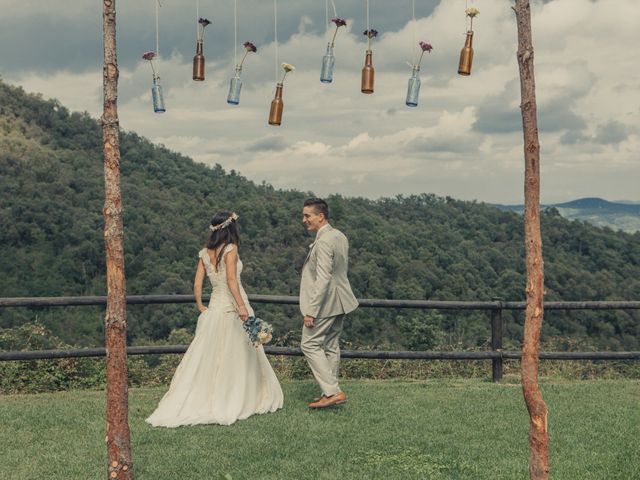 La boda de Xavi y Silvia en Brunyola, Girona 21