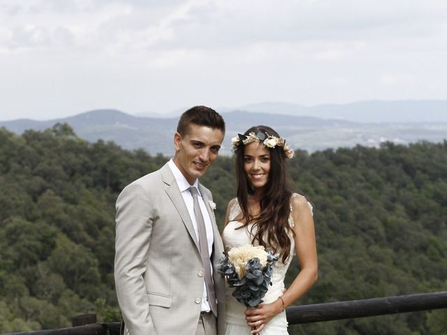 La boda de Xavi y Silvia en Brunyola, Girona 29