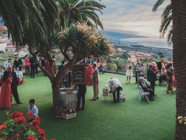 La boda de Johan y Tatiana en La Victoria De Acentejo, Santa Cruz de Tenerife 30