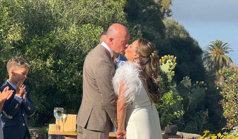 La boda de Alfonso y Carmen en Las Palmas De Gran Canaria, Las Palmas