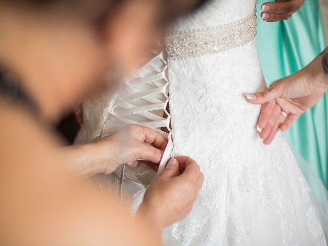 La boda de Dani y Sandra en Sant Vicenç De Montalt, Barcelona 33