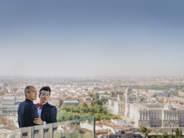 La boda de Alejandro y Rubén en Madrid, Madrid 1