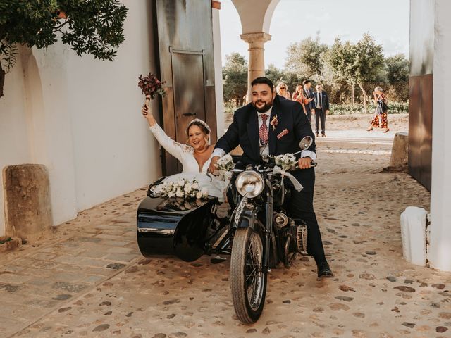 La boda de Lucia y Jose en La Palma Del Condado, Huelva 27