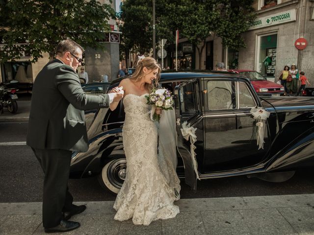 La boda de Miguel y Marybeth en Madrid, Madrid 15