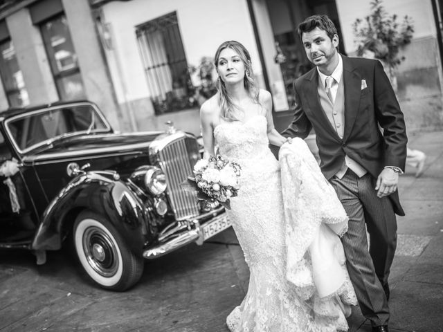 La boda de Miguel y Marybeth en Madrid, Madrid 56