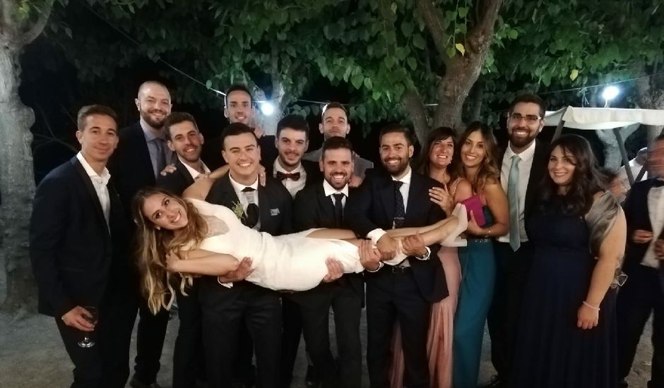 La boda de Eric y Jenifer en Besalu, Girona