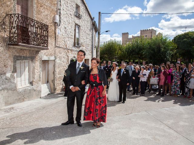 La boda de Carlos y Verónica en Encinas De Esgueva, Valladolid 7