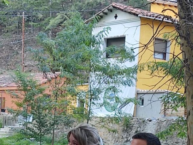 La boda de Juan y Andrea en Osor, Girona 5