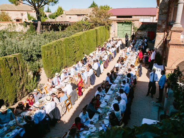 La boda de Javi y Almu en Hoyuelos, Segovia 32