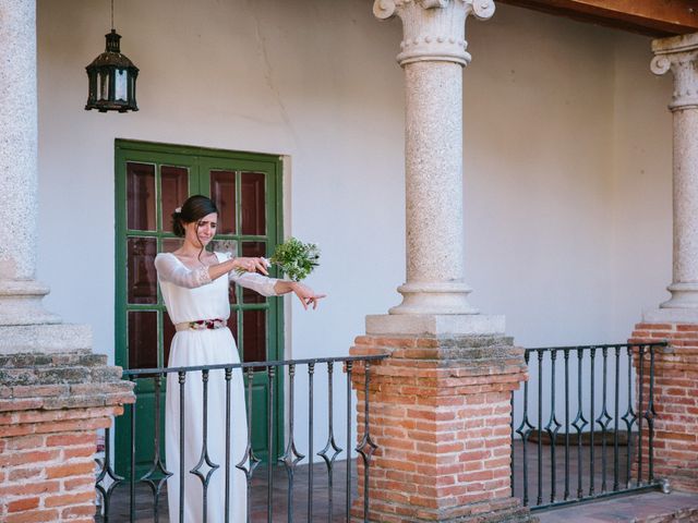 La boda de Javi y Almu en Hoyuelos, Segovia 43