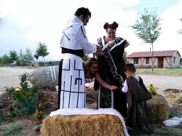 La boda de José Manuel y Vanesa en Pajares De Adaja, Ávila 3