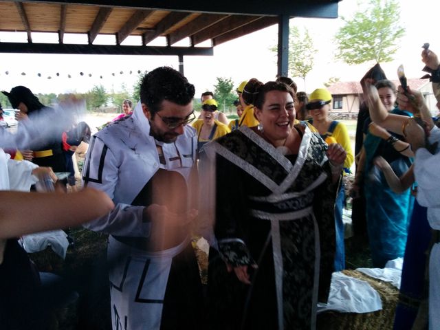 La boda de José Manuel y Vanesa en Pajares De Adaja, Ávila 17