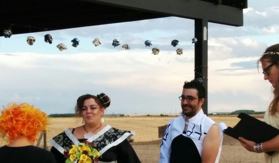 La boda de José Manuel y Vanesa en Pajares De Adaja, Ávila