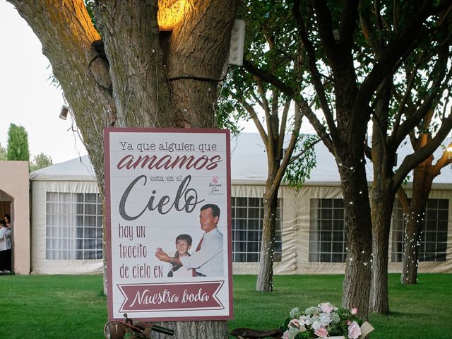 La boda de Javier y Azucena en Colmenar De Oreja, Madrid 18