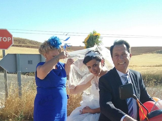 La boda de Miguel Ángel  y María del Pilar en Villamayor De Santiago, Cuenca 5