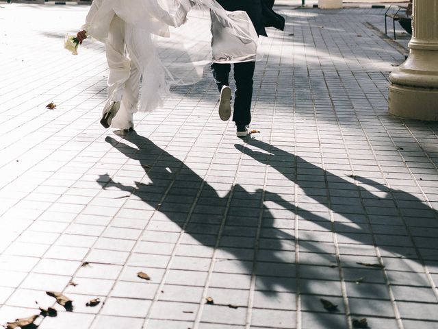 La boda de Alex y Amelia en Valencia, Valencia 21