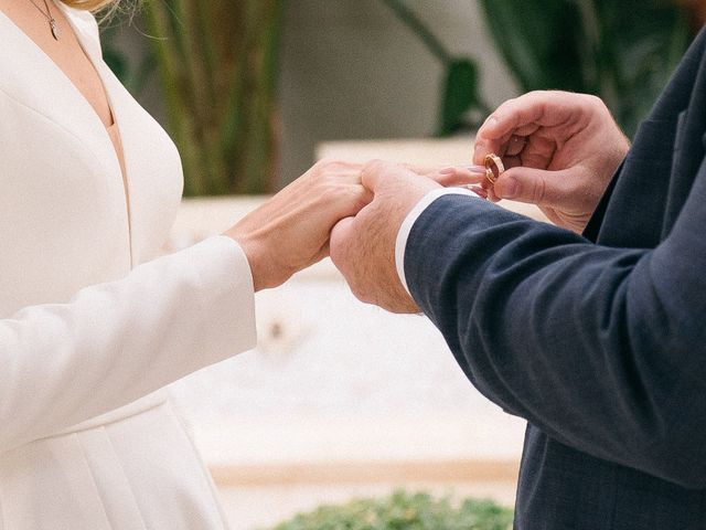 La boda de Alex y Amelia en Valencia, Valencia 64