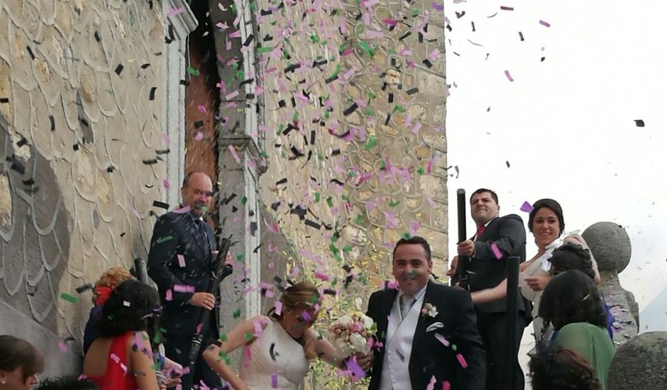 La boda de Eduardo y Cristina en La Torre De Esteban Hambran, Toledo