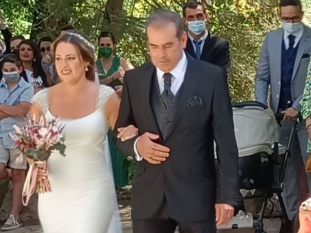 La boda de Rafael y Virginia  en Valdastillas, Cáceres 5