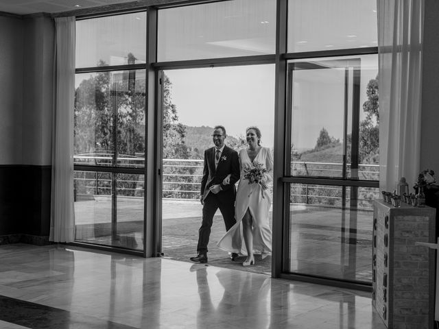 La boda de Asier y Azahara en Soto Del Barco, Asturias 63
