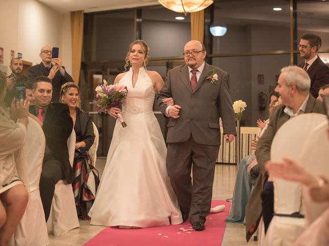 La boda de Adrián y María Ángeles en Pinto, Madrid 31