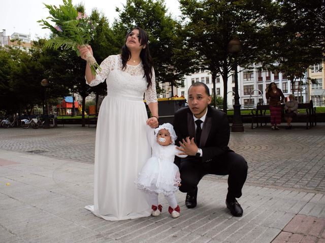 La boda de Jhoan y Karolina en A Coruña, A Coruña 11