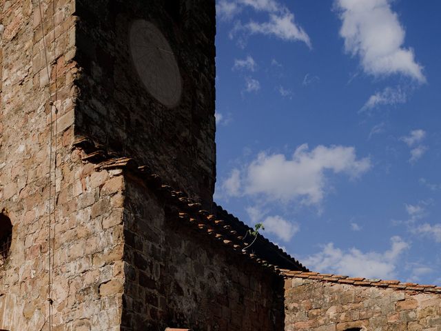 La boda de Jorge y Adriana en La Vall De Bianya, Girona 11