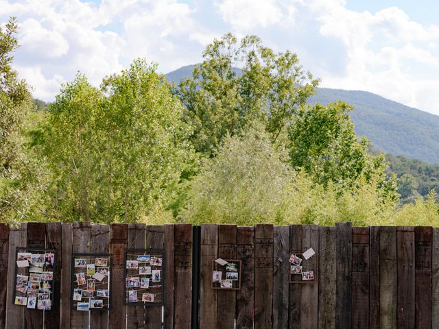 La boda de Jorge y Adriana en La Vall De Bianya, Girona 20