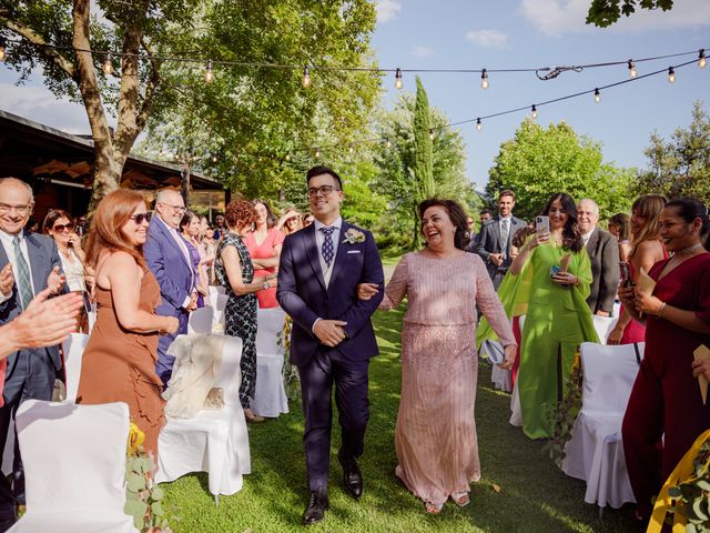 La boda de Jorge y Adriana en La Vall De Bianya, Girona 24