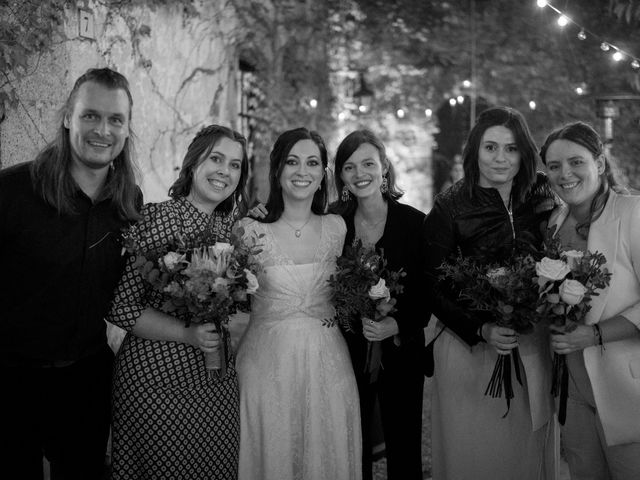 La boda de Jordi  y Isabel en Badalona, Barcelona 16