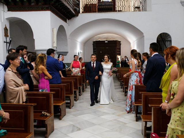 La boda de Javier y Lourdes en Mérida, Badajoz 34