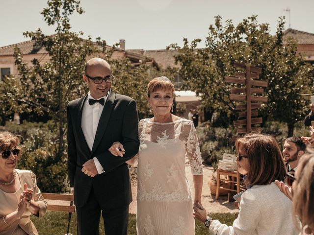 La boda de Carlos y Ana en Hoyuelos, Segovia 53