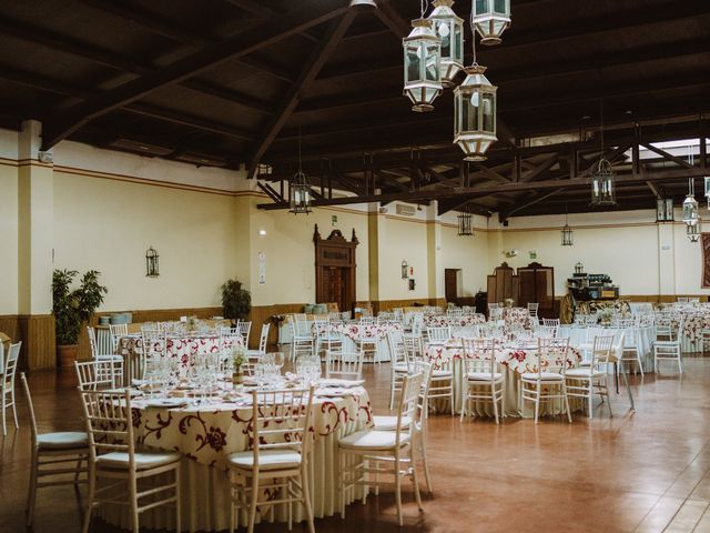 La boda de Dani y Loli en Alcala De Guadaira, Sevilla 103