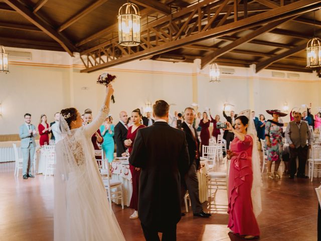 La boda de Dani y Loli en Alcala De Guadaira, Sevilla 109