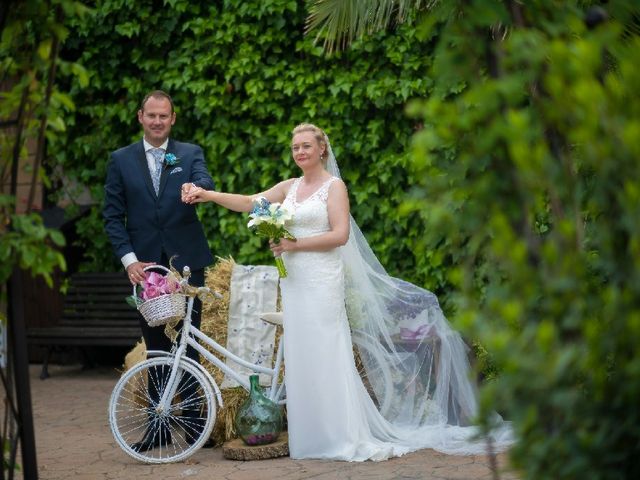 La boda de Ilia y Yana en Talamanca Del Jarama, Madrid 1