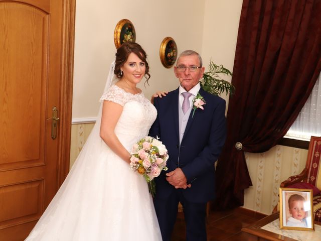 La boda de Dario y Mari Carmen en Casas De Fernando Alonso, Cuenca 8