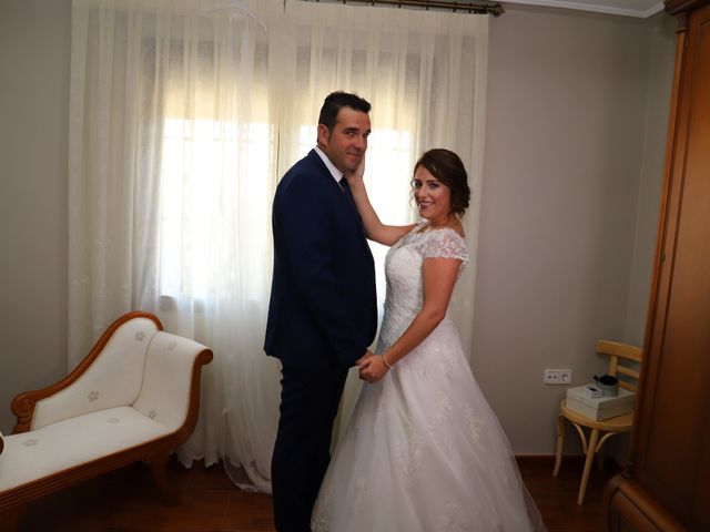 La boda de Dario y Mari Carmen en Casas De Fernando Alonso, Cuenca 26