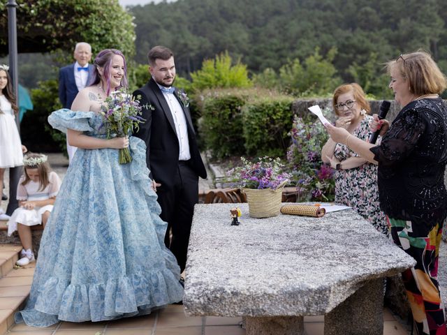 La boda de Megan y Lois en Pontevedra, Pontevedra 34