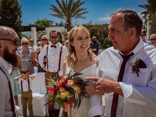 La boda de Wayne y Daisy en Elx/elche, Alicante 27